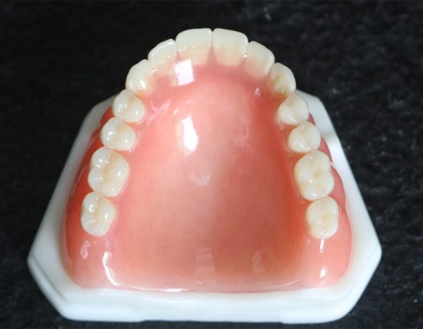 Comfortable Full Arch Acrylic Denture